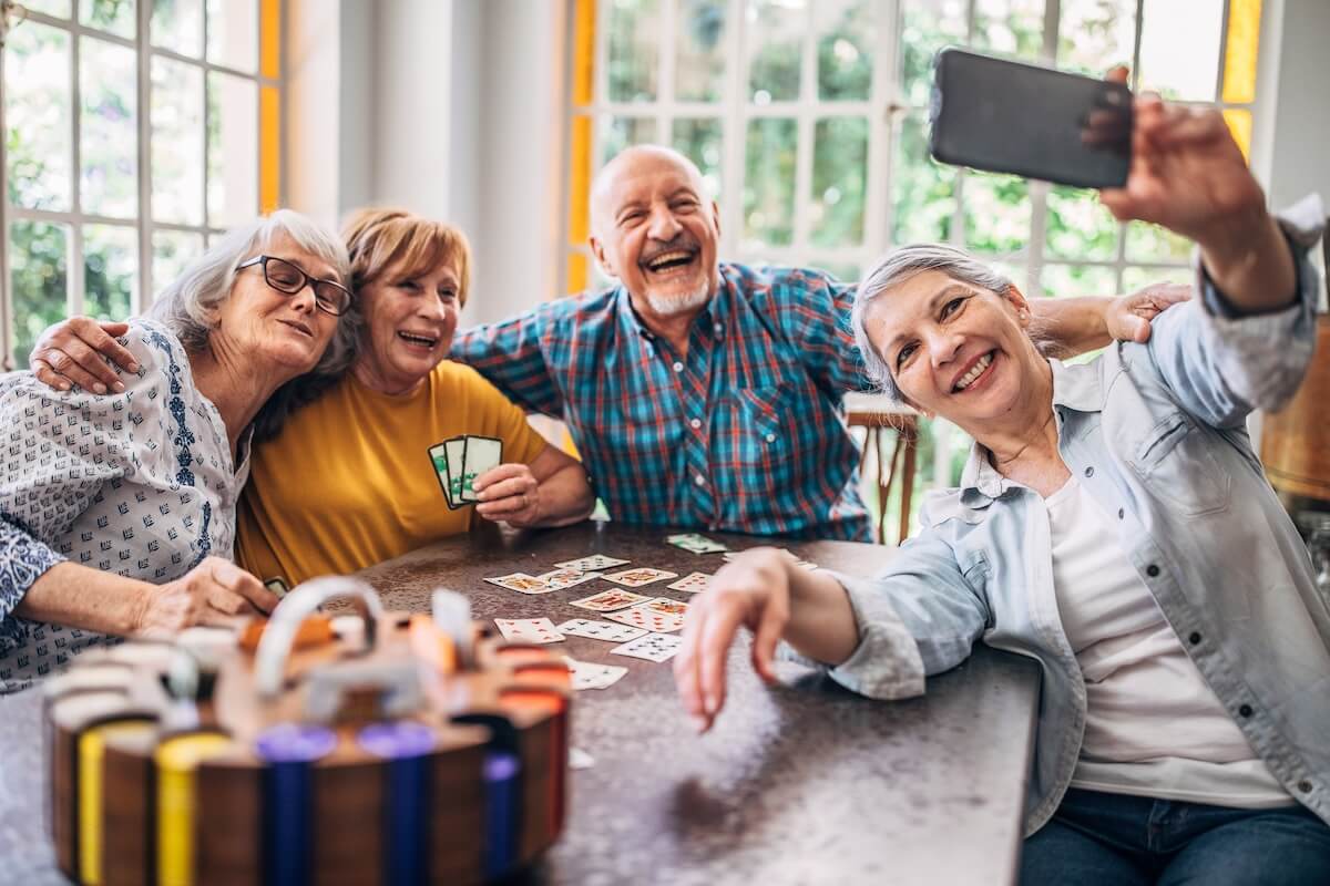 10 Engaging Ways to Keep Seniors’ Minds Sharp and Active
